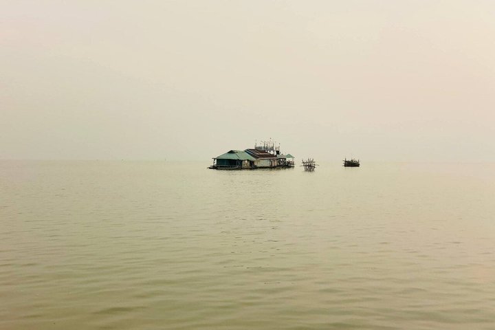 Kompong Phluk Floating Village Half-Day Tour ( Morning / Sunset )
