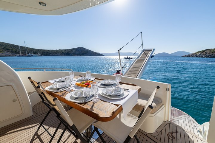 Bodrum Private Yacht Sunset Tour With Dinner