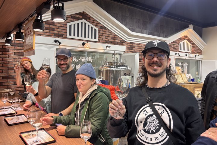 Kobe Sake Tour with Expert Guide: 3+ Breweries, Tastings Included