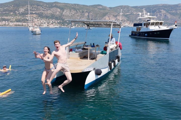 Exclusive Tour - Outstanding Solar Boats - Professional Captains
