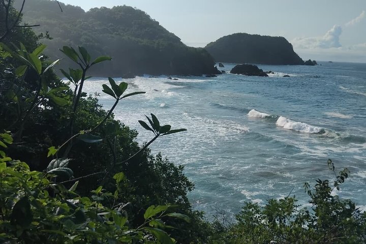 Private Hiking in the Tiger caves and visit Majahua beach