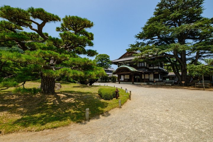 Day trip Takamatsu tour from Okayama