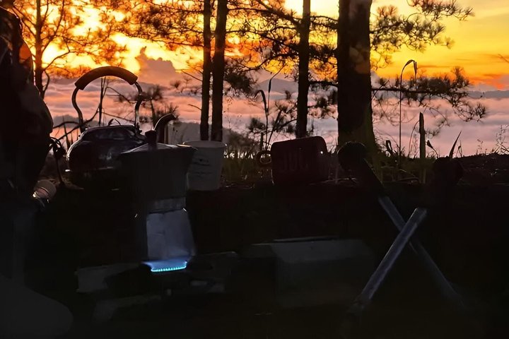 Experience Da Lat Cloud Hunting & Sunrise Trekking to Hon Bo Peak