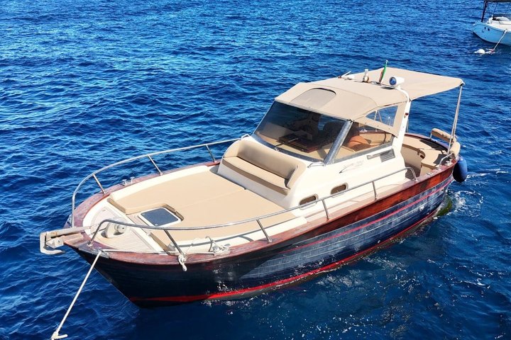 Private Boat Tour to Capri or Amalfi Coast from Sorrento-Positano