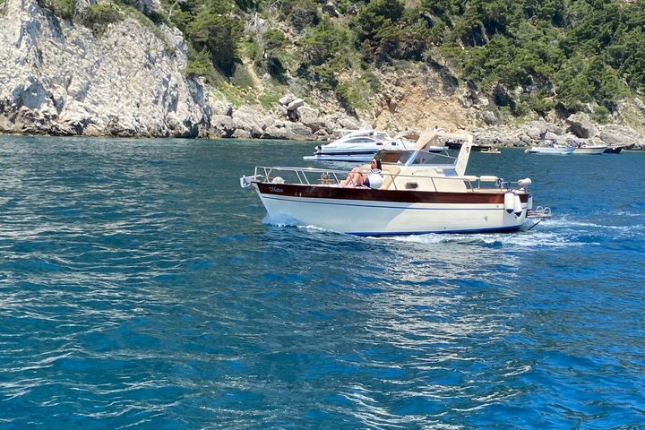 Private Boat Tour to Capri or Amalfi Coast from Sorrento-Positano