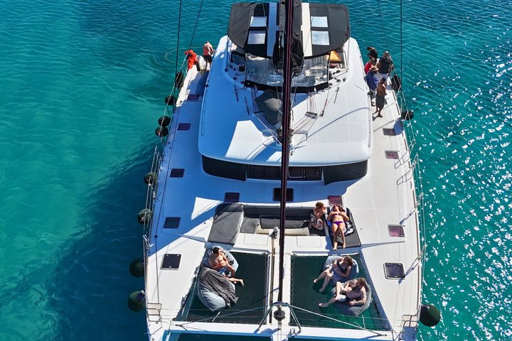 Mykonos Delos Rhenia Daily Cruise with BBQ, Drinks & Transfer