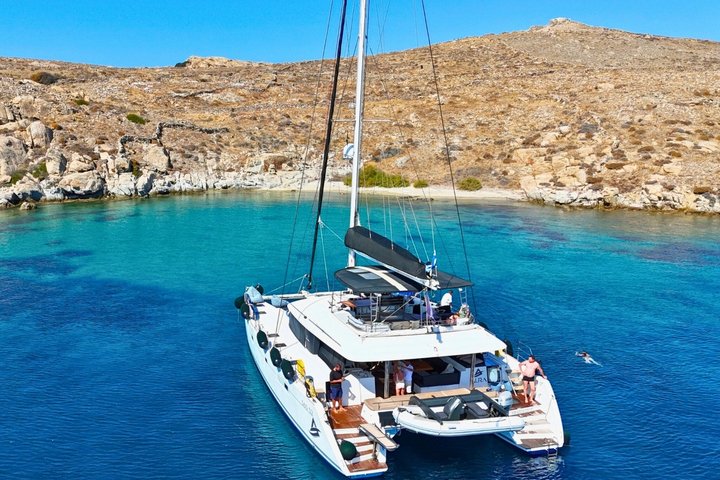 Mykonos Delos Rhenia Daily Cruise with BBQ, Drinks & Transfer
