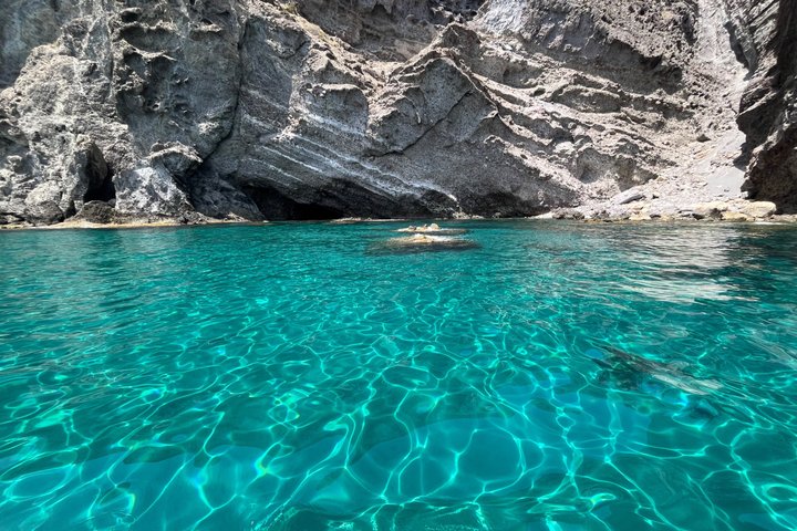 Carboneras : Route of 6 coves by boat through Cabo de Gata