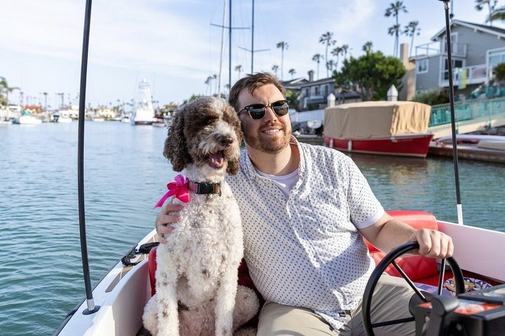 Fantail E-boat Rental in Ventura