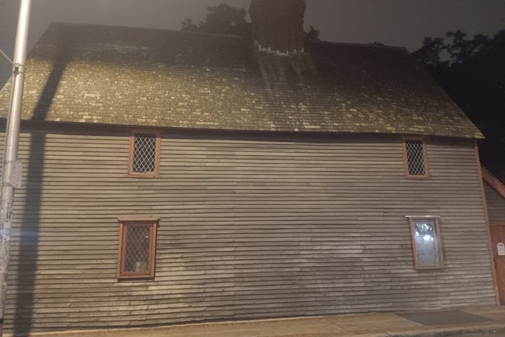 Salem Witch Trials, Ghosts and History Walking Tour