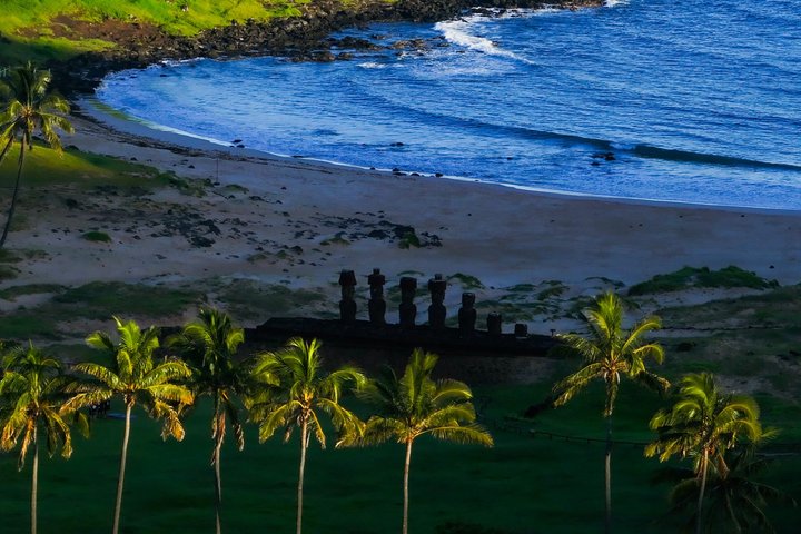 Private Full Day Tour on Easter island "The Highlights"