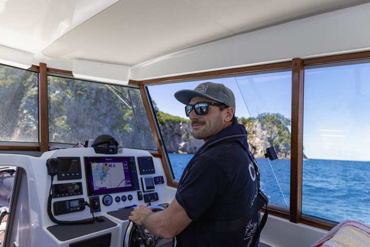 Coromandel Adventure and Wildlife Boat Tour to Aldermen Islands