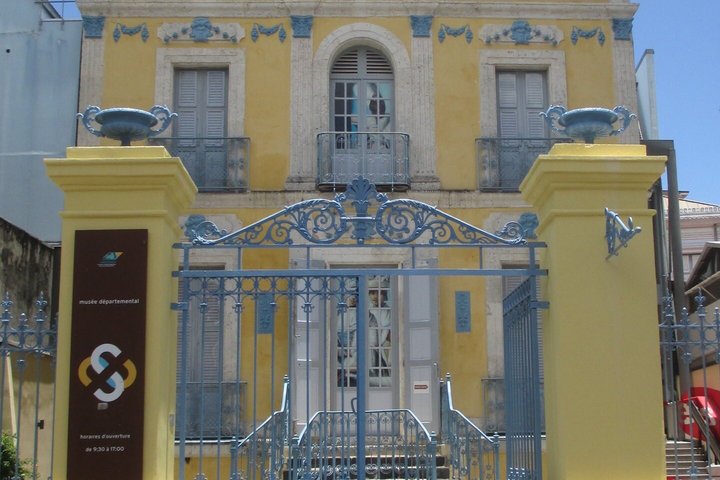 Pointe a Pitre Self Guided Walking Tour with Challenges