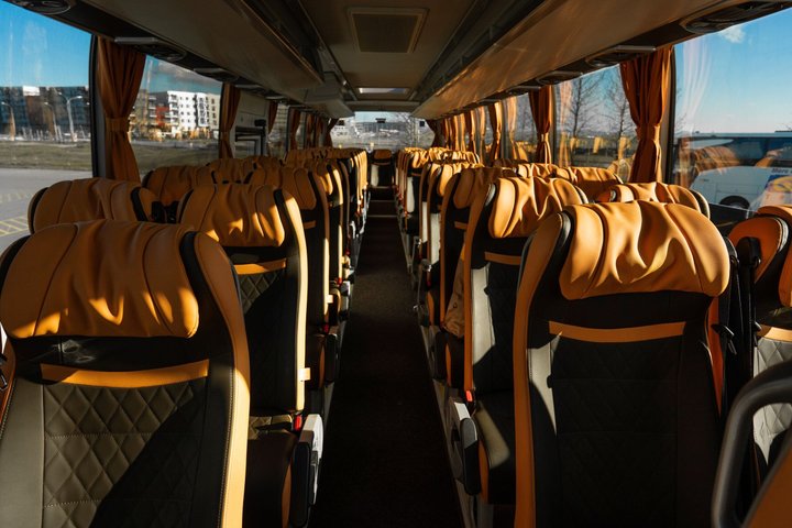 Airport Transfer: Keflavik Airport to Reykjavik Center in Iceland