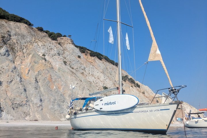 All Inclusive Daily Sailing with BBQ on Board