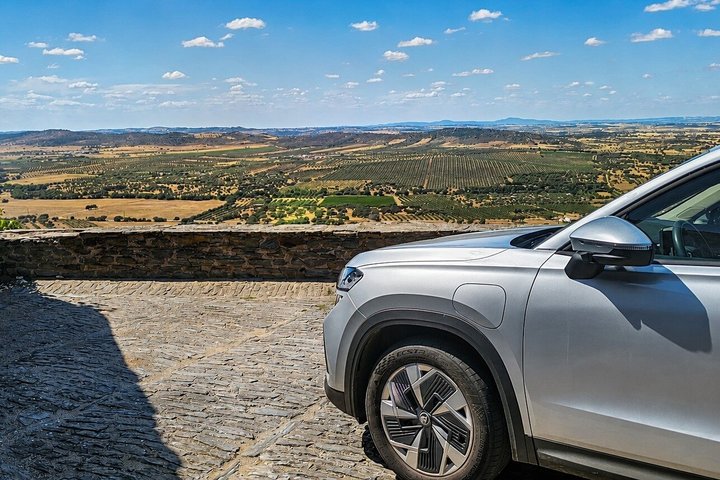 Visit to Monsaraz Castle (Evora - Monsaraz - Évora)