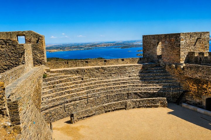 Visit to Monsaraz Castle (Evora - Monsaraz - Évora)