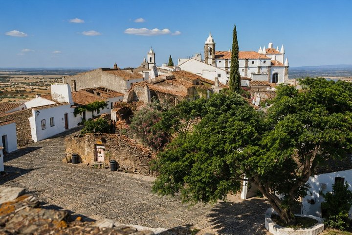 Visit to Monsaraz Castle (Evora - Monsaraz - Évora)