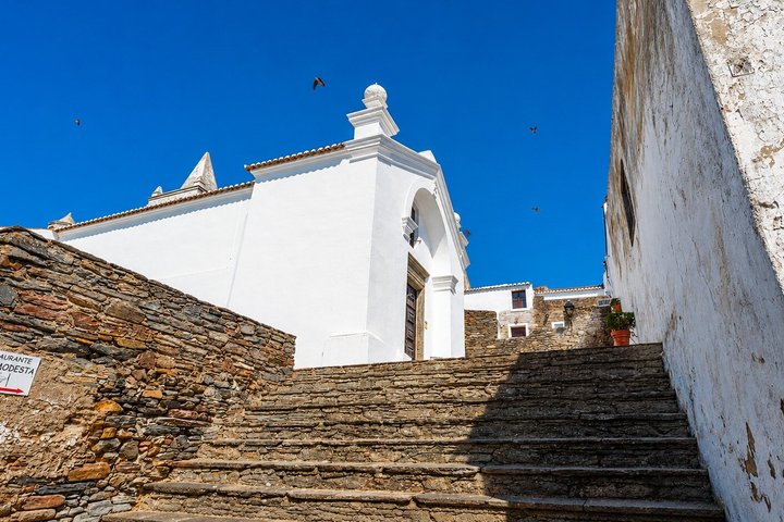 Visit to Monsaraz Castle (Evora - Monsaraz - Évora)