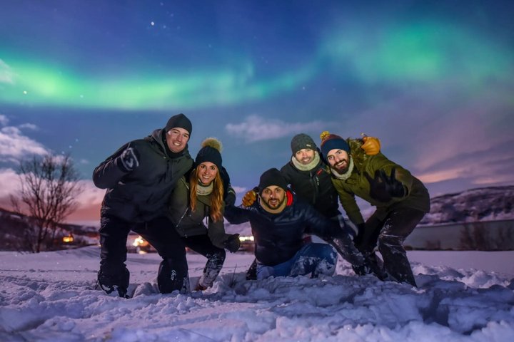 Tromsø: Small Group | Northern Lights Chase + All-Inclusive