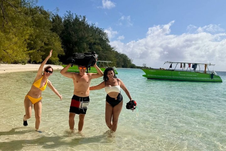 Activity/Excursion Lagoon Tour to Moorea by Canoe 6 hours