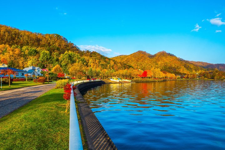 Noboribetsu, Lake Toya and Niseko Day Tour from Sapporo