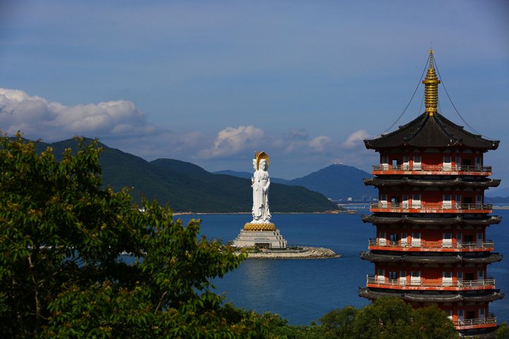 One Day Tour of NanShan Temple (include one meal)