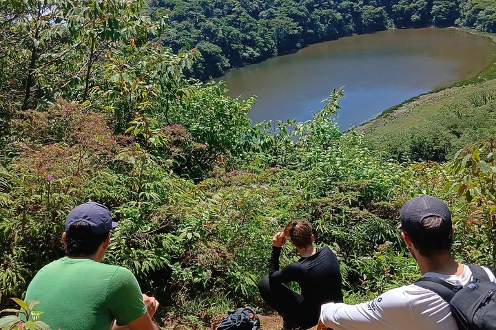 Ometepe trekking - Volcano Maderas By Happy Tours