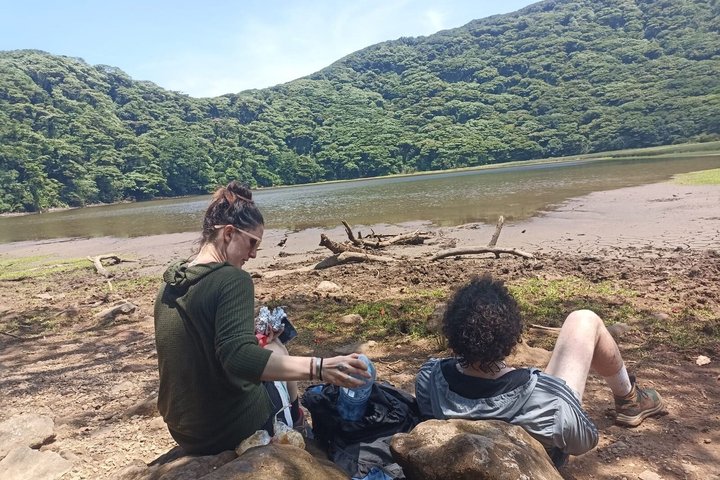 Ometepe trekking - Volcano Maderas By Happy Tours