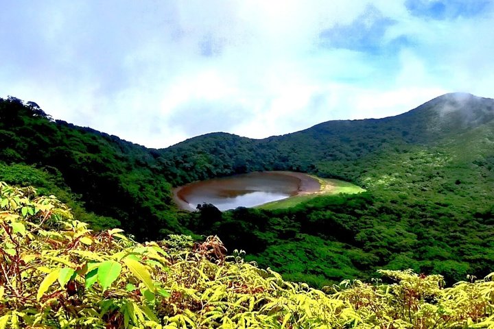 Ometepe trekking - Volcano Maderas By Happy Tours