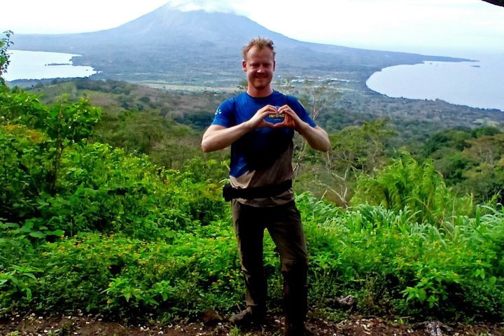 Ometepe trekking - Volcano Maderas By Happy Tours