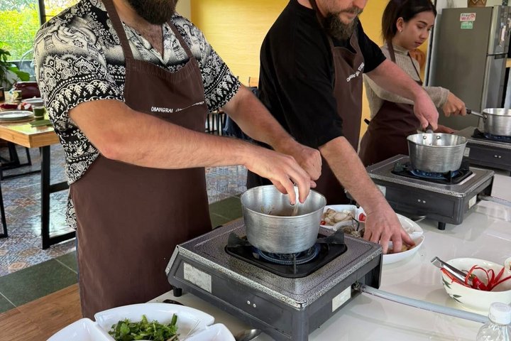 Thai Cooking Class in Chiangrai with The Market Tour