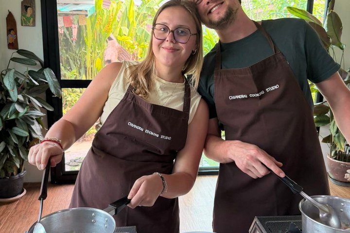 Thai Cooking Class in Chiangrai with The Market Tour