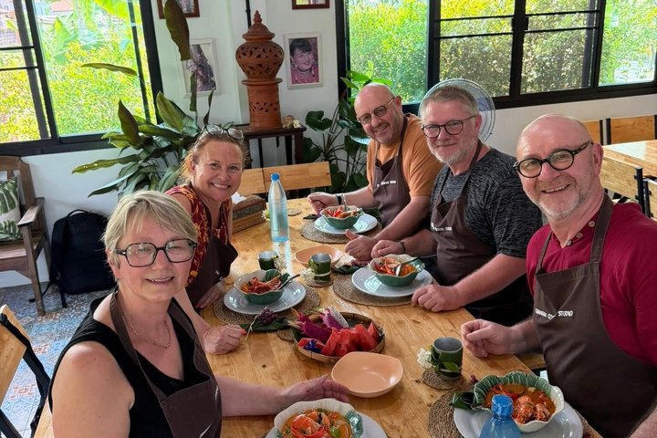 Thai Cooking Class in Chiangrai with The Market Tour