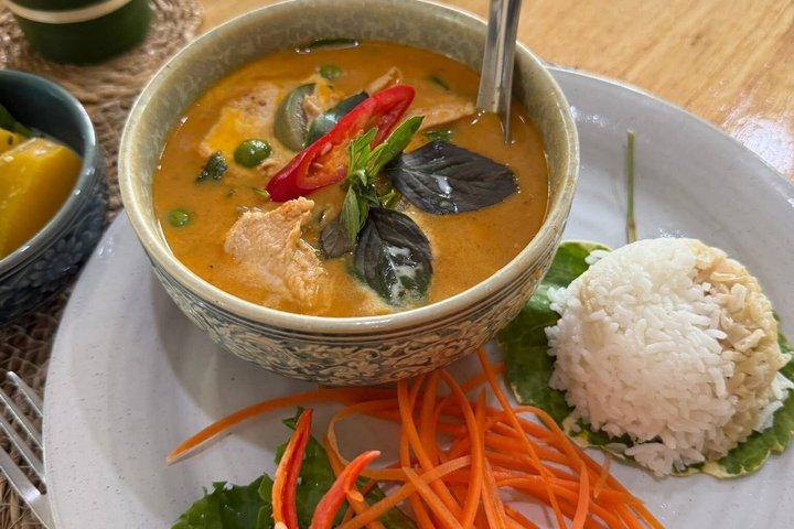 Thai Cooking Class in Chiangrai with The Market Tour