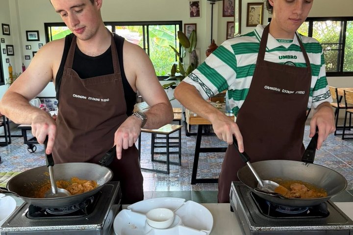 Thai Cooking Class in Chiangrai with The Market Tour