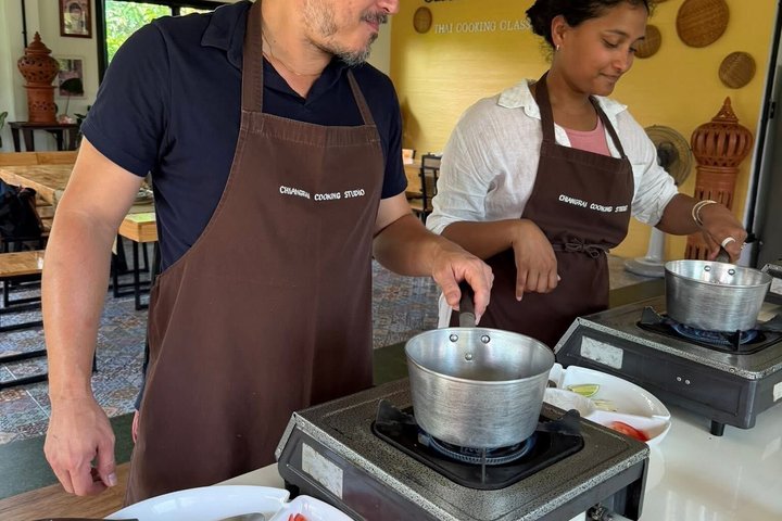 Thai Cooking Class in Chiangrai with The Market Tour