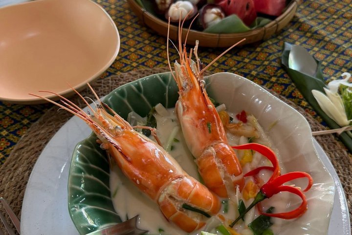 Thai Cooking Class in Chiangrai with The Market Tour