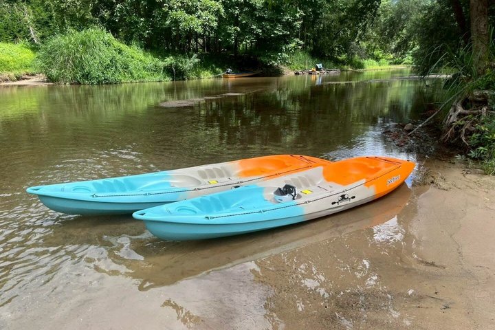 Scenic 9 km Kwai Noi River Kayaking Tour in Kanchanaburi