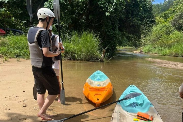 Scenic 9 km Kwai Noi River Kayaking Tour in Kanchanaburi