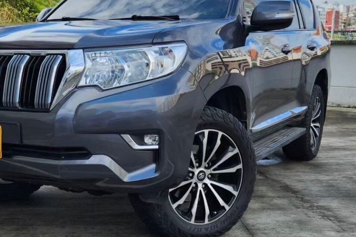 Transfer Premium Manizales Pereira All Inclusive in luxury SUV
