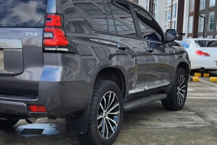 Transfer Premium Manizales Pereira All Inclusive in luxury SUV