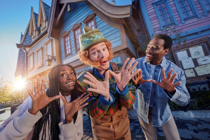 Disneyland® Paris 1 Day Ticket with Transport from Paris