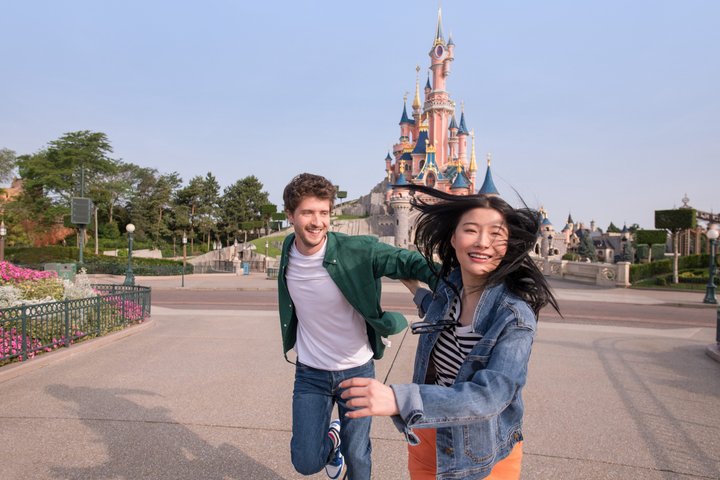 Disneyland® Paris 1 Day Ticket with Transport from Paris