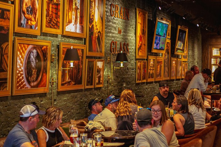 Prohibition Cocktail Crawl: Historic Main Street Franklin