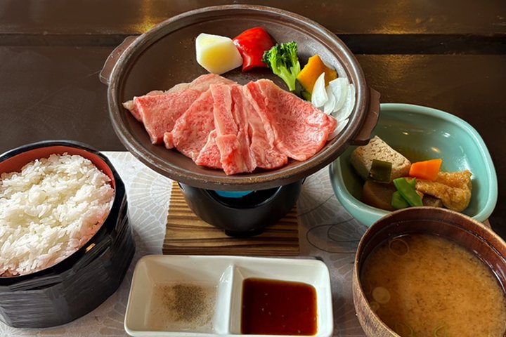 Shirakawago & Takayama Bus Tour from Nagoya w/Optional Lunch
