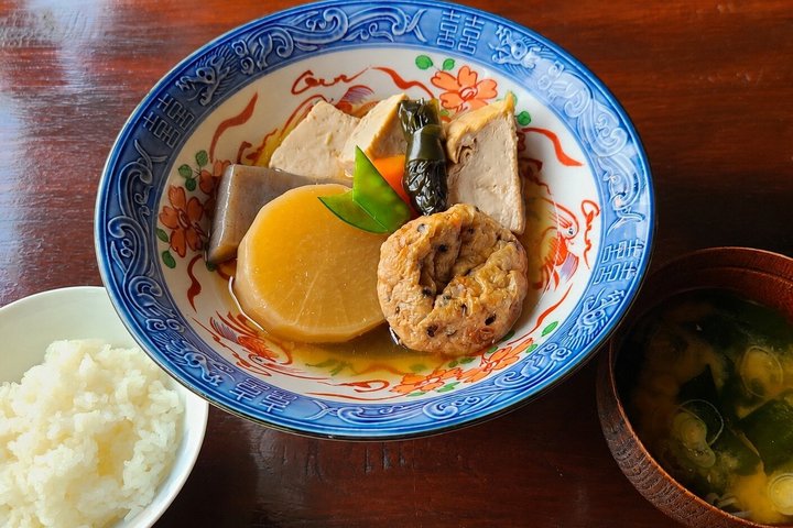 Shirakawago & Takayama Bus Tour from Nagoya w/Optional Lunch