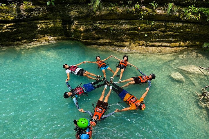 Cebu: Oslob Whale Shark Swimming & Kawasan Falls Canyoneering