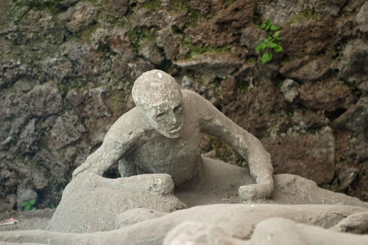 From Salerno: Classic Pompeii Guided Experience