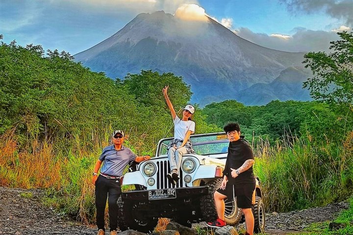 Private Merapi Volcano 4WD Jeep Tour from Yogyakarta